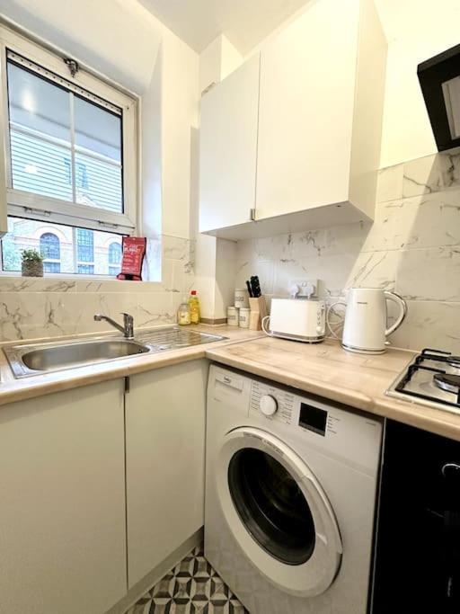 Quirky 3 Bedroom Flat In Shoreditch ロンドン エクステリア 写真
